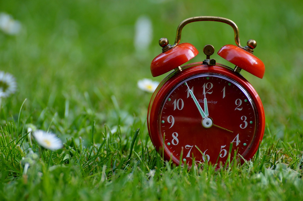 spring-forward-5-tips-to-adjust-to-daylight-saving-time-sleep-baby-love